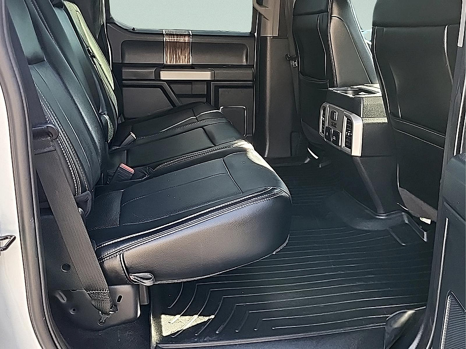 Used 2020 Ford F150 Lariat w/ Equipment Group 502A Luxury AWD/4WD image 11