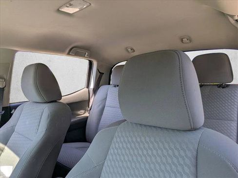 Used 2022 Toyota Tacoma SR5 image 18