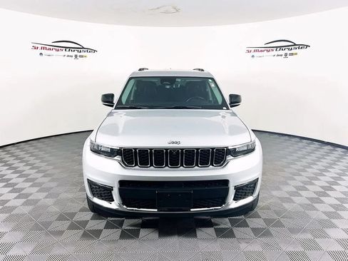 Used 2021 Jeep Grand Cherokee L Limited w/ Luxury Tech Group II AWD/4WD image 3