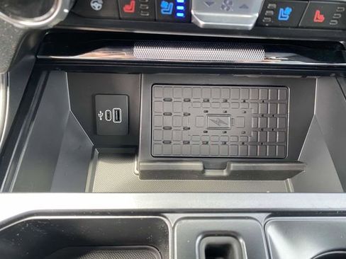 New 2025 Ford F150 Lariat w/ Equipment Group 501A Mid image 23