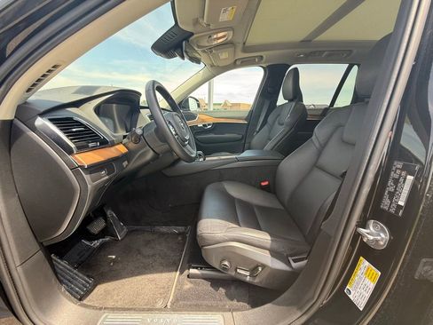 Used 2024 Volvo XC90 B6 Plus AWD/4WD image 29