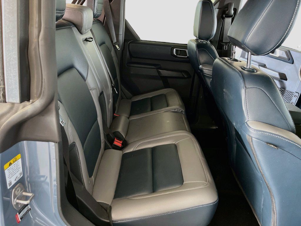 Used 2024 Ford Bronco Outer Banks AWD/4WD image 26
