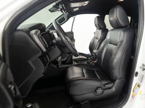 Used 2018 Toyota Tacoma TRD Pro AWD/4WD image 32