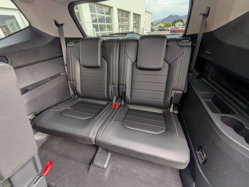 Used 2024 Volkswagen Atlas SEL AWD/4WD image 33