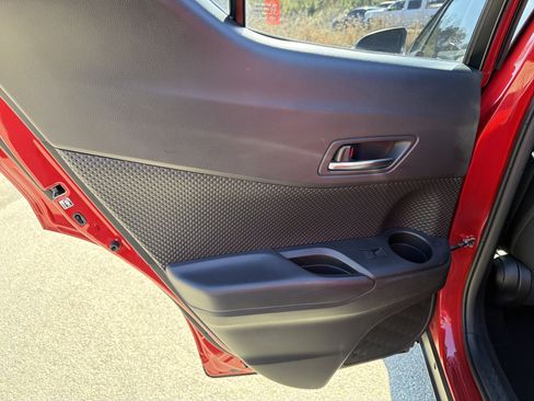 Used 2021 Toyota C-HR Nightshade image 21