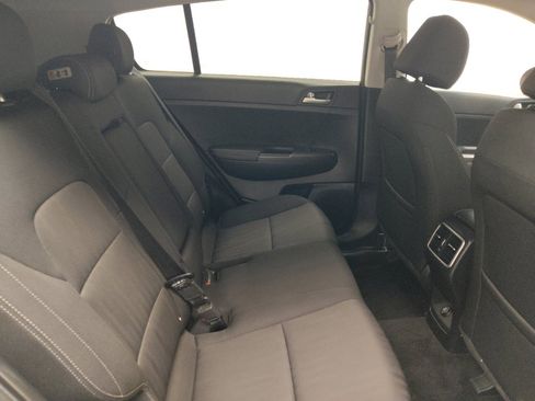 Used 2019 Kia Sportage LX FWD image 19