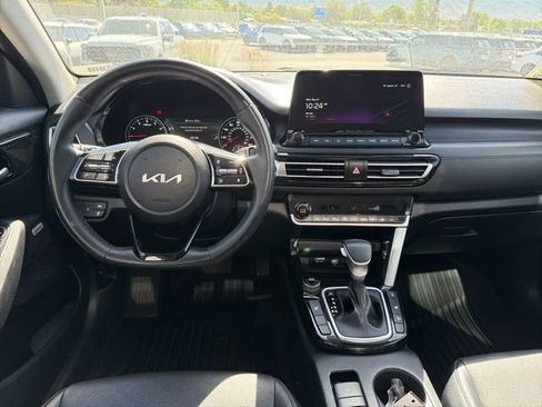 Certified 2023 Kia Seltos SX w/ SX Sunroof Package AWD/4WD image 25
