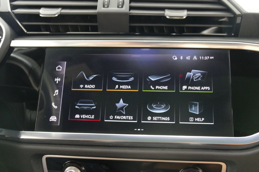 Used 2023 Audi Q3 2.0T Premium w/ Convenience Package AWD/4WD image 16