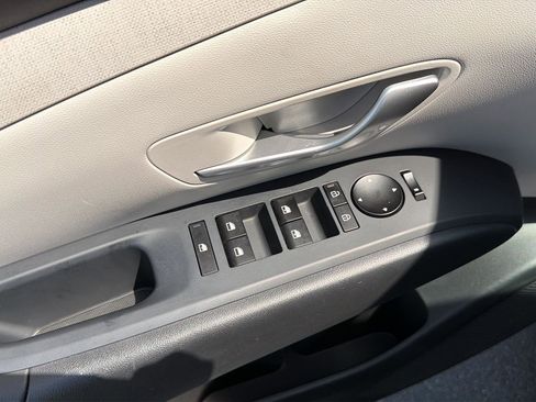 Used 2025 Hyundai Tucson SEL FWD image 34