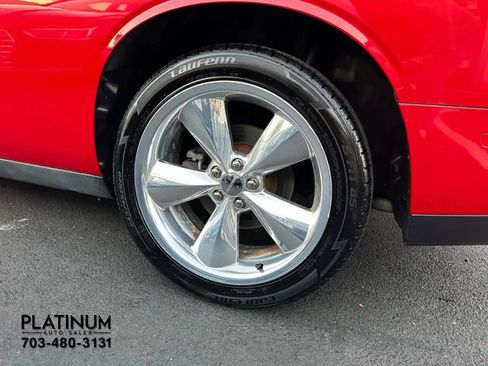 Used 2015 Dodge Challenger R/T Plus image 18