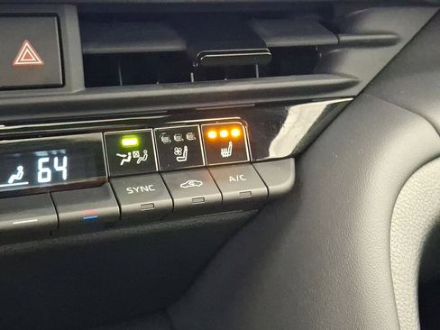 Certified 2025 Toyota Crown Signia w/ Advanced Technology Package AWD/4WD image 11