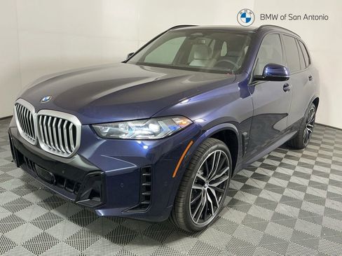 New 2026 BMW X5 xDrive40i w/ M Sport Package image 1