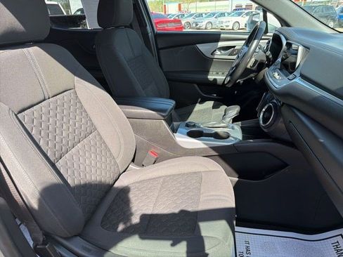 Used 2020 Chevrolet Blazer LT FWD image 20