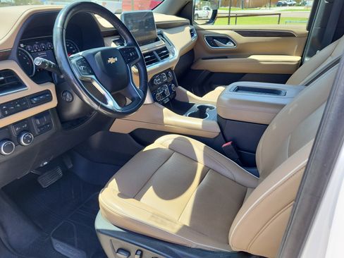 Used 2021 Chevrolet Suburban Premier image 14
