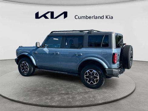 Used 2024 Ford Bronco Outer Banks AWD/4WD image 3