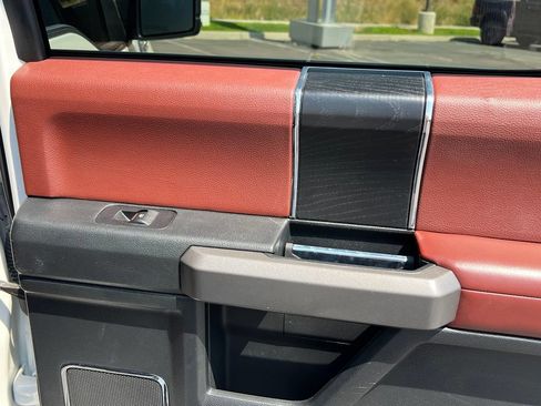 Used 2020 Ford F150 Platinum w/ Technology Package AWD/4WD image 21