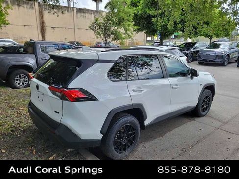 Used 2023 Toyota RAV4 XLE w/ Convenience Package FWD image 11