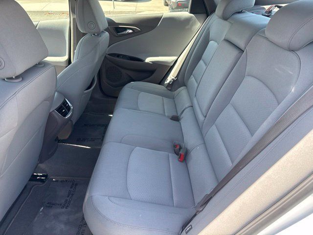 Used 2025 Chevrolet Malibu LT FWD image 23