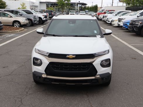Used 2022 Chevrolet TrailBlazer ACTIV w/ Technology Package FWD image 15