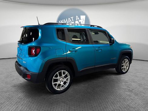 Used 2022 Jeep Renegade Latitude w/ Convenience Group image 3