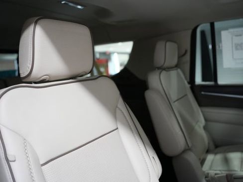 Used 2023 GMC Yukon XL Denali w/ Max Trailering Package image 22