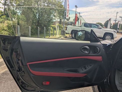 Used 2024 Nissan Z Performance w/ Floor Mat Package RWD image 11