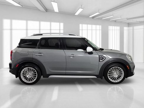Used 2018 MINI Cooper Countryman S FWD image 9