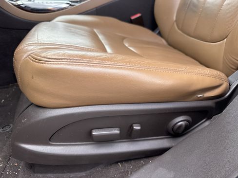 Used 2015 Buick Enclave Leather FWD image 38