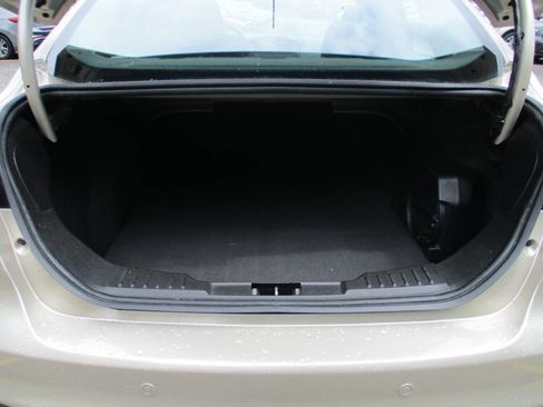 Used 2017 Ford Focus SEL FWD image 7
