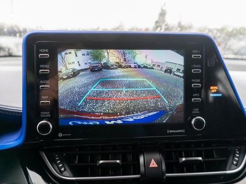 Used 2022 Toyota C-HR XLE FWD image 15