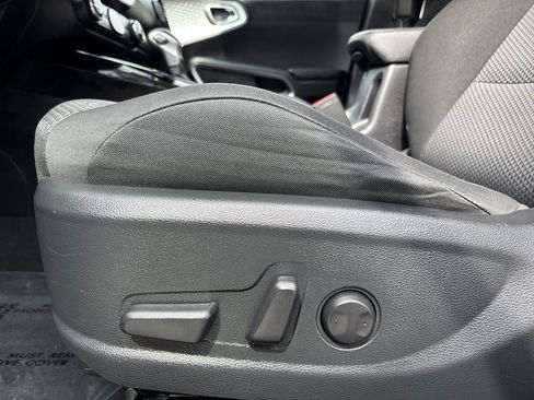 Used 2024 Kia Soul S FWD image 14