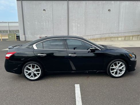 Used 2011 Nissan Maxima 3.5 SV w/ Sport Pkg FWD image 4