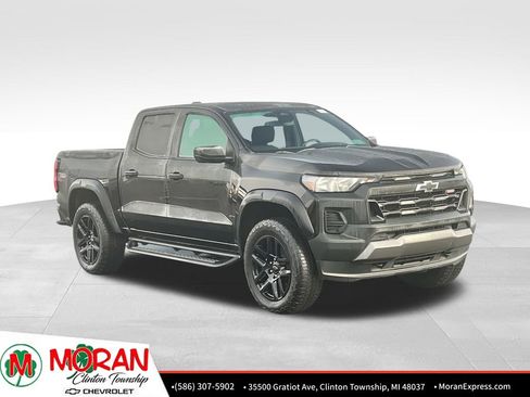 Certified 2024 Chevrolet Colorado Trail Boss w/ Advanced Trailering Package image 9