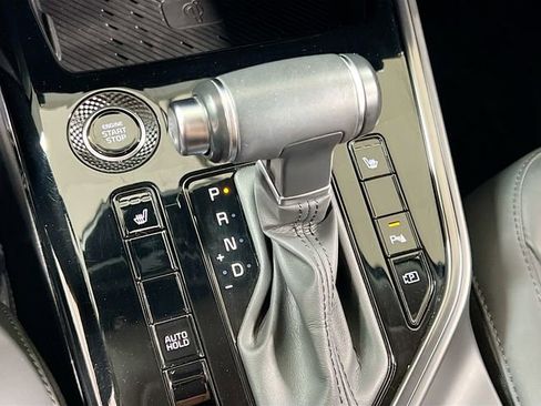 Certified 2023 Kia Niro EX FWD image 17
