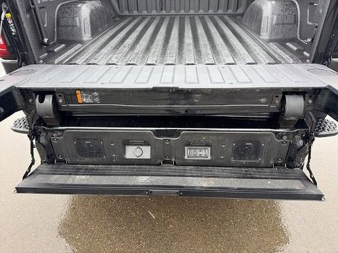 Used 2024 GMC Sierra 1500 Denali Ultimate image 17