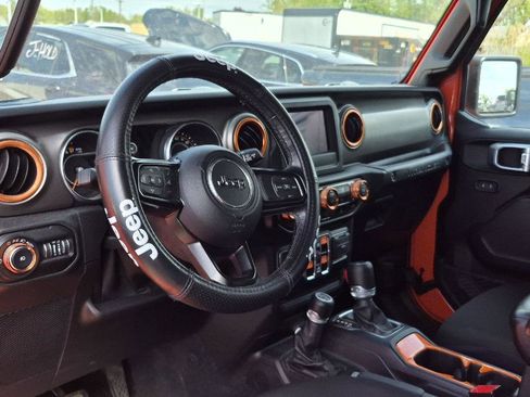 Used 2020 Jeep Wrangler Unlimited Sport AWD/4WD image 8