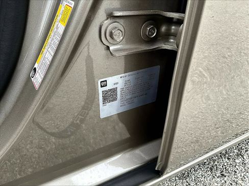 Used 2023 Chevrolet Malibu LT FWD image 22