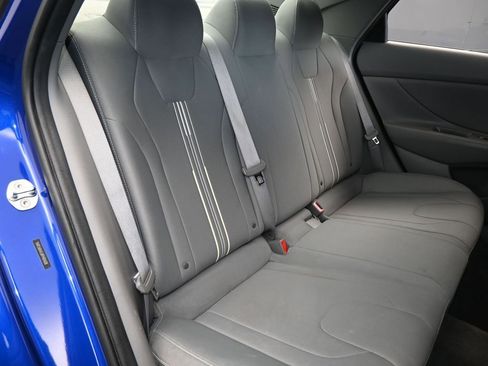 Used 2023 Hyundai Elantra SEL image 38