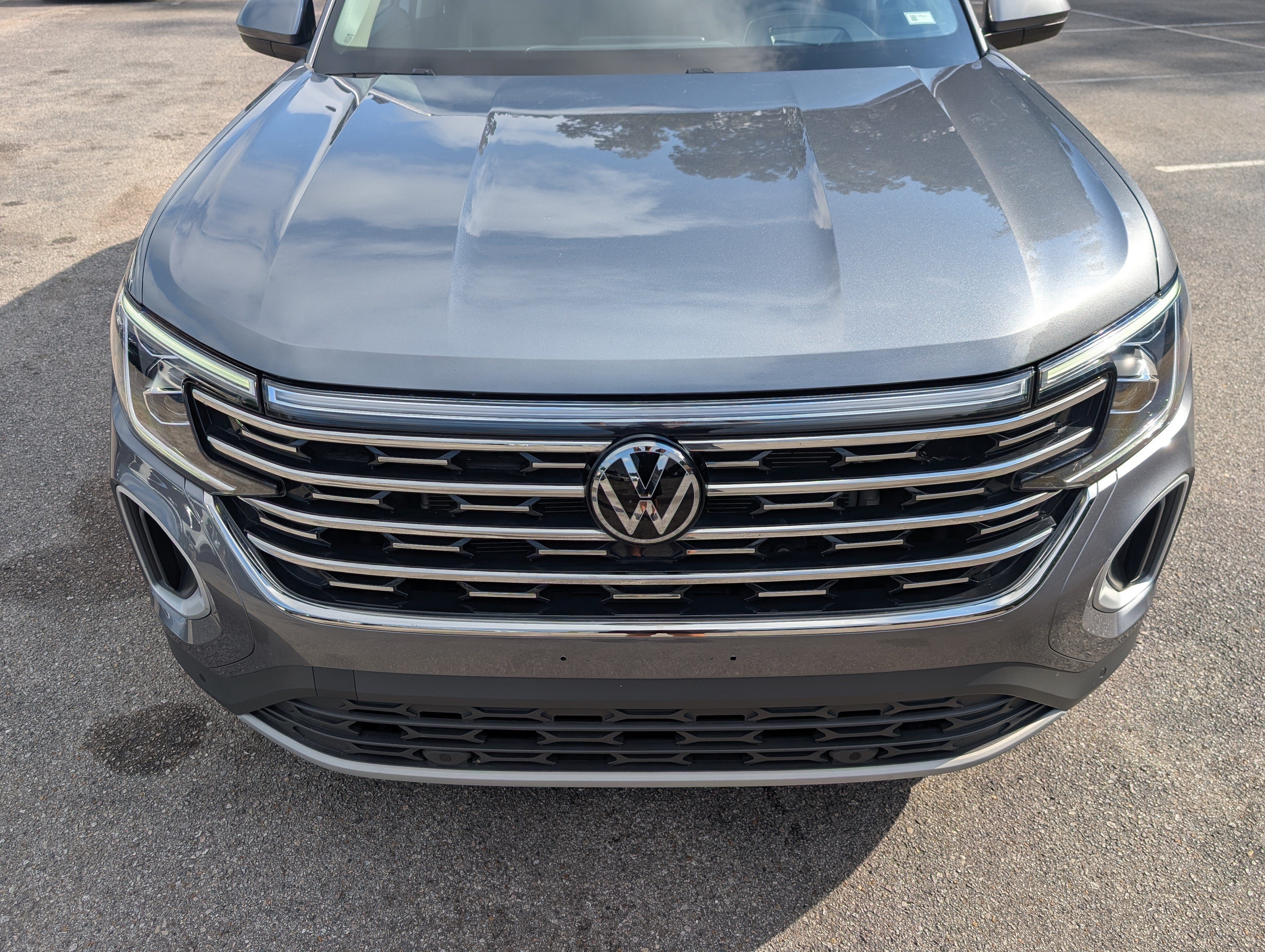 Used 2024 Volkswagen Atlas SEL AWD/4WD image 12