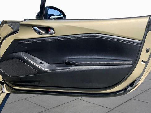 Used 2023 MAZDA MX-5 Miata Grand Touring RWD image 21