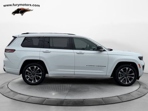 Used 2023 Jeep Grand Cherokee L Overland image 2