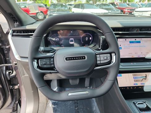 New 2025 Jeep Wagoneer S Limited image 9