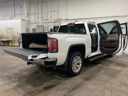 Used 2018 GMC Sierra 1500 SLT AWD/4WD image 28
