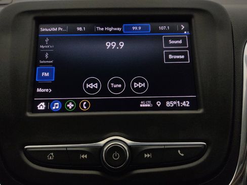 Used 2021 Chevrolet Equinox LT FWD image 25