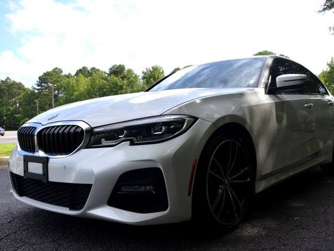 Used 2019 BMW 330i xDrive Sedan AWD/4WD image 3