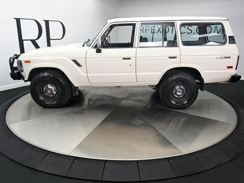 Used 1988 Toyota Land Cruiser AWD/4WD image 9
