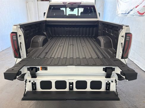 New 2026 GMC Sierra 2500 AT4 w/ AT4 Premium Plus Package image 7
