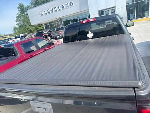 Used 2018 Chevrolet Silverado 1500 LT w/ All Star Edition AWD/4WD image 12