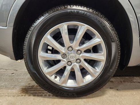 Used 2019 Buick Envision Essence image 28