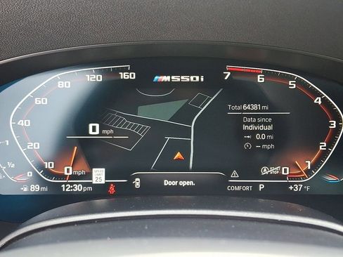 Used 2021 BMW M550i xDrive M550i xDrive w/ Premium Package image 22